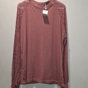 NWT Women's Lace Sleeve Blouse
